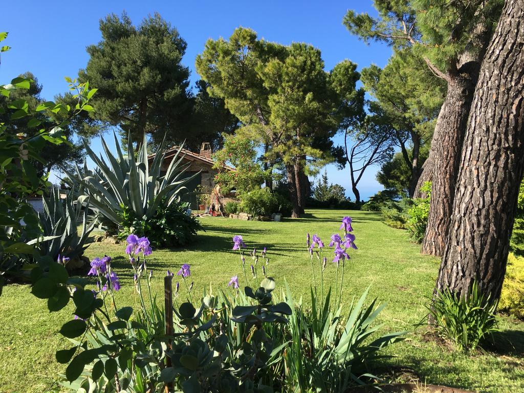 Il Colle Delle Terrazze Hotel Fano Buitenkant foto