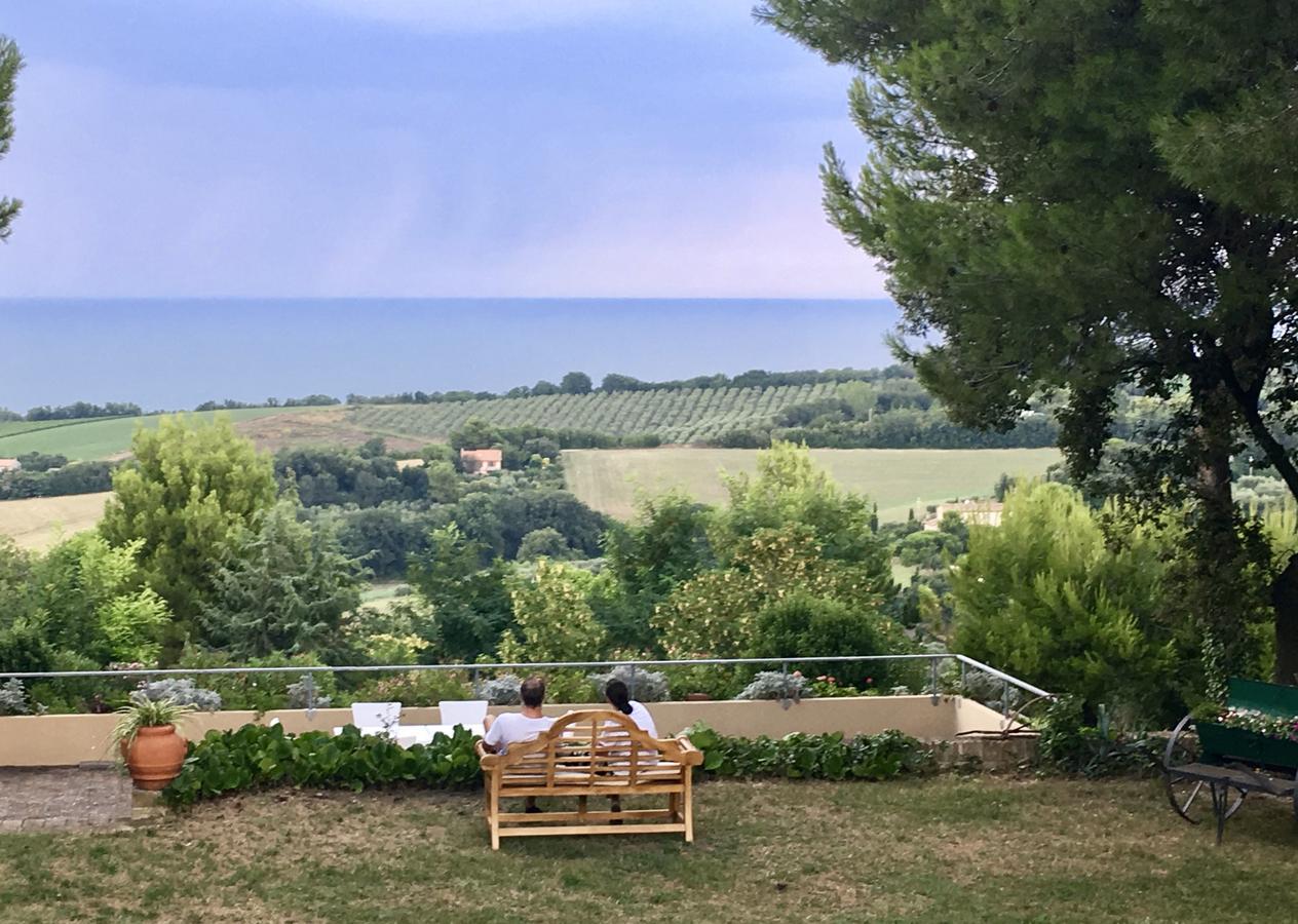 Il Colle Delle Terrazze Hotel Fano Buitenkant foto
